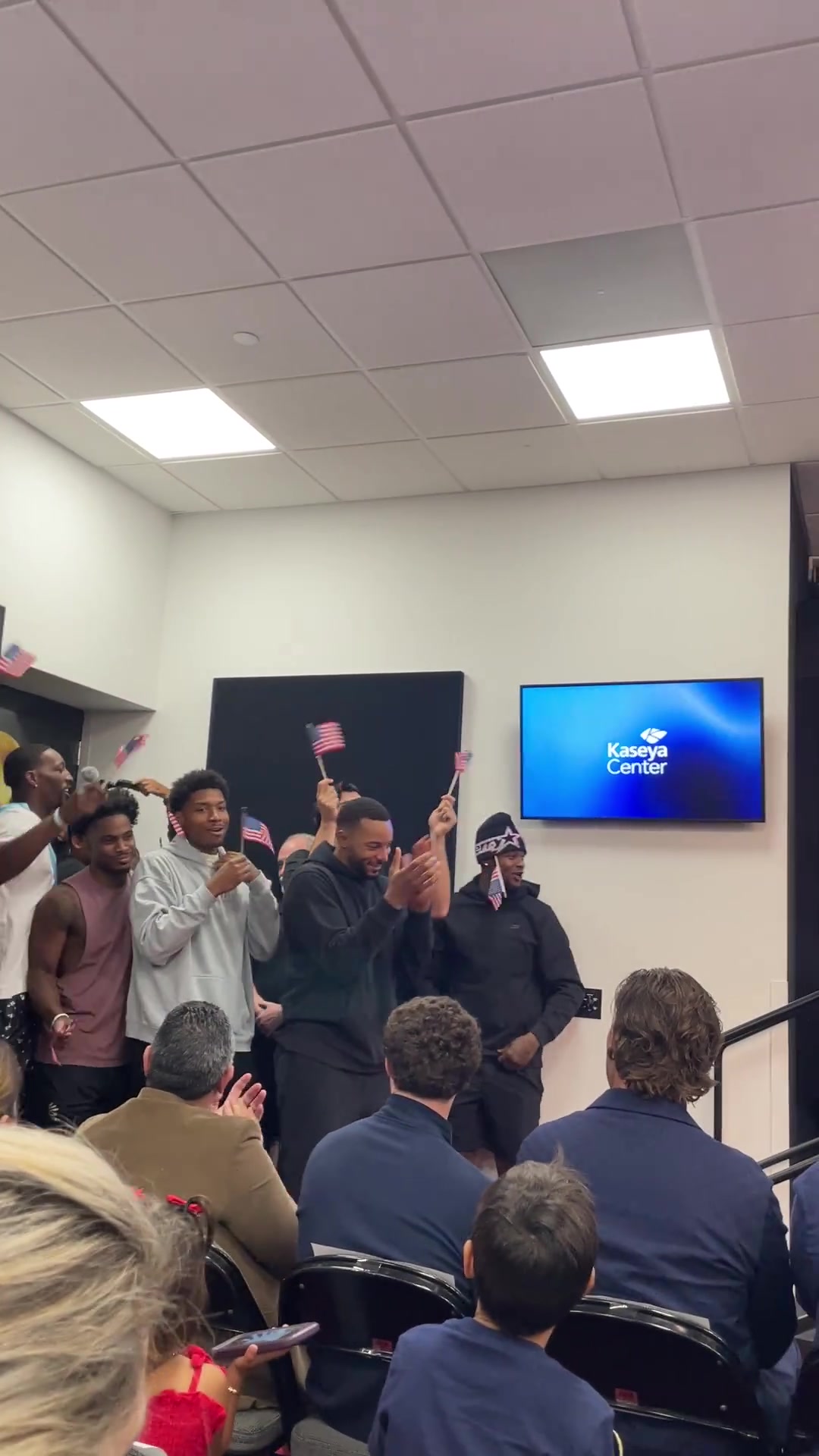 给我大哥送祝福热火球