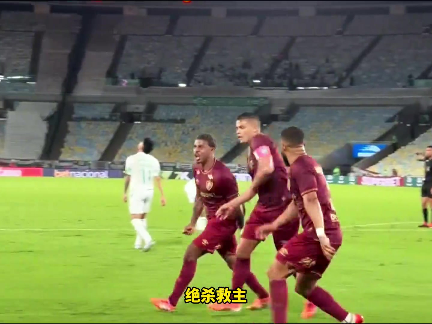 高难度动作41岁弟媳凌