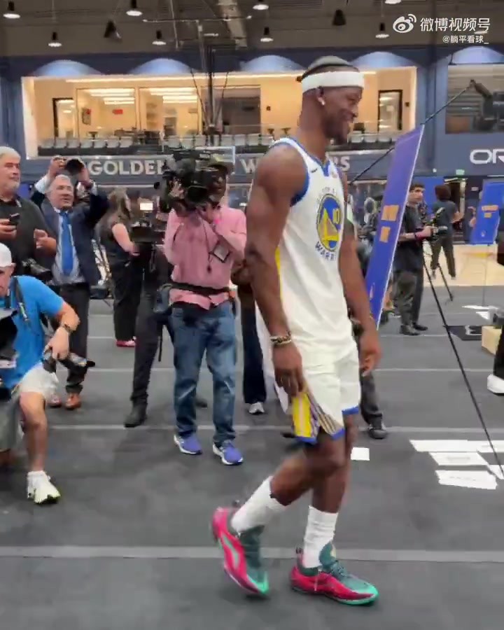 加起来一百多岁了库里